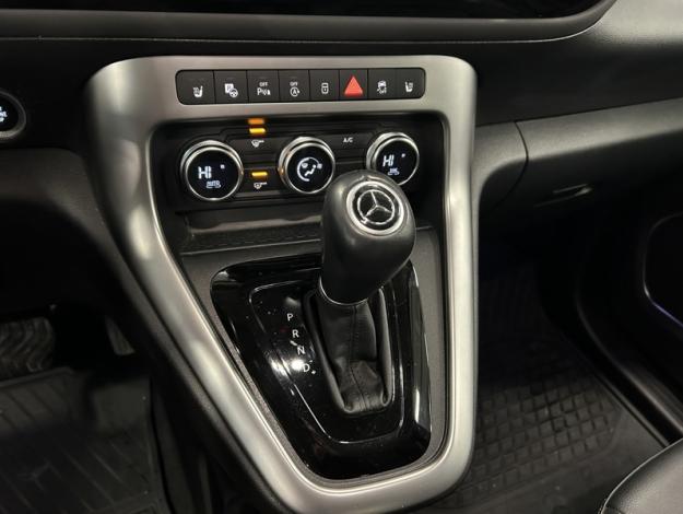 MERCEDES-BENZ T-Klasse T 180 d PROGRESSIVE Standard