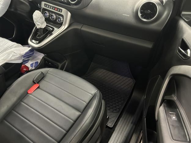 MERCEDES-BENZ T-Klasse T 180 d PROGRESSIVE Standard