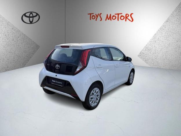 TOYOTA Aygo 1.0 VVT-i x-play  