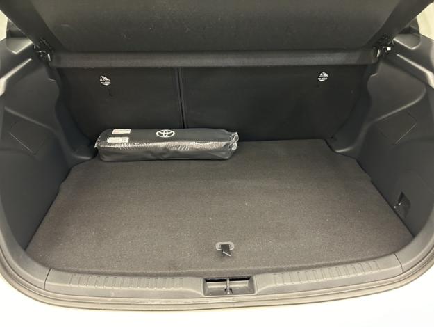 TOYOTA Yaris 116h Dynamic  