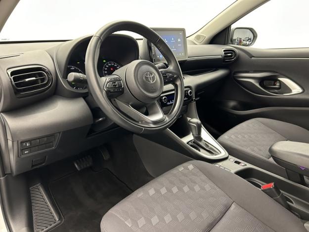 TOYOTA Yaris 116h Dynamic  