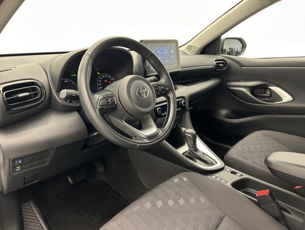 TOYOTA Yaris 116h Dynamic  