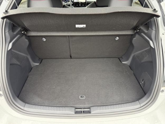 TOYOTA Yaris 130h GR SPORT  