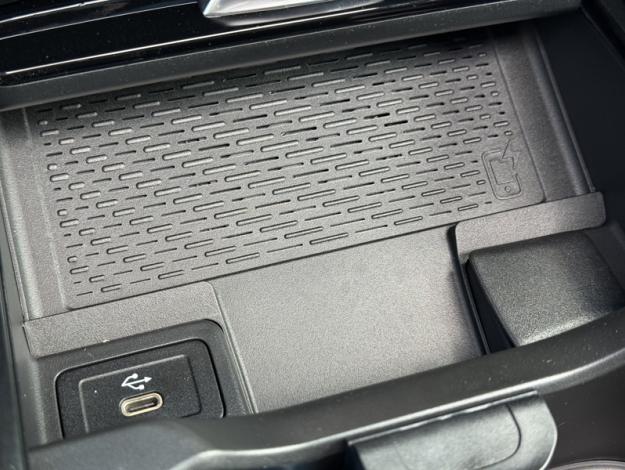 MERCEDES-BENZ GLB 200 d AMG Line  GLB 200 d AMG Line