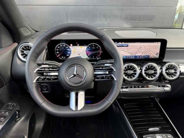 MERCEDES-BENZ GLB 200 d AMG Line  GLB 200 d AMG Line