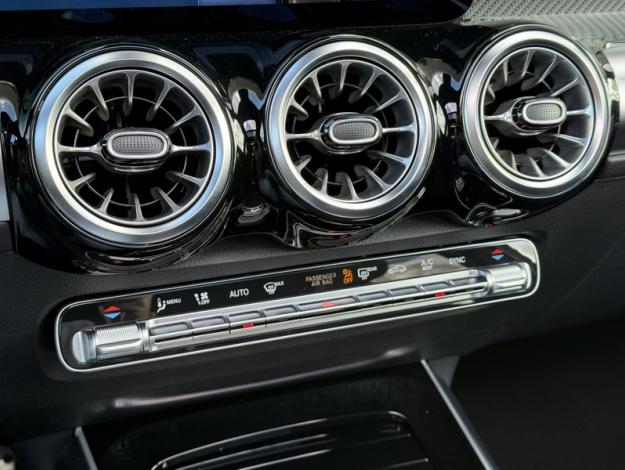 MERCEDES-BENZ GLB 200 d AMG Line  GLB 200 d AMG Line