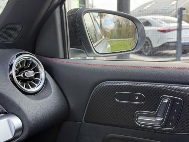 MERCEDES-BENZ GLB 200 d AMG Line  GLB 200 d AMG Line