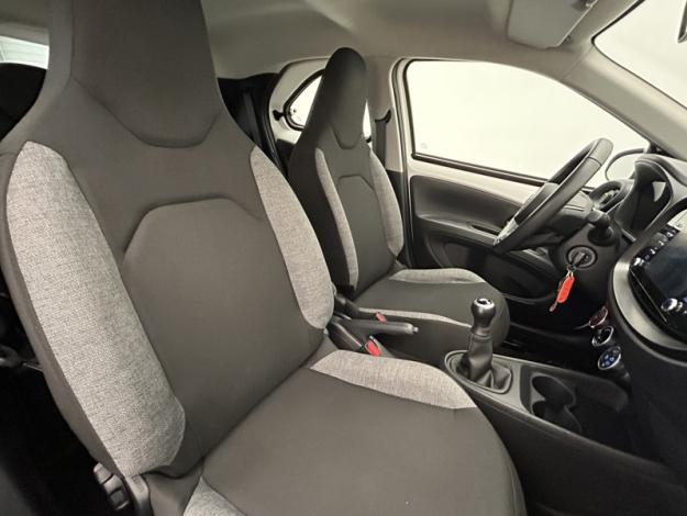 TOYOTA Aygo X 1.0 VVT-i 72 Dynamic  