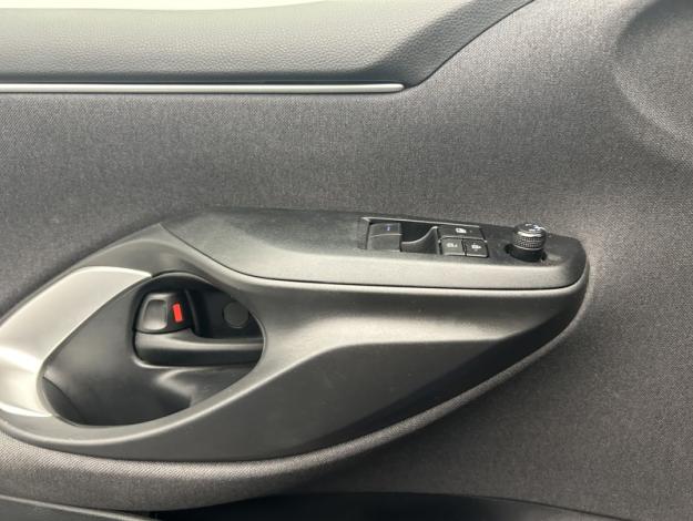 TOYOTA Yaris 116h Dynamic  