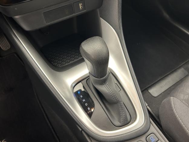 TOYOTA Yaris 116h Dynamic  