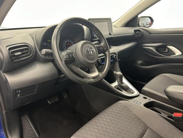 TOYOTA Yaris 116h Dynamic  