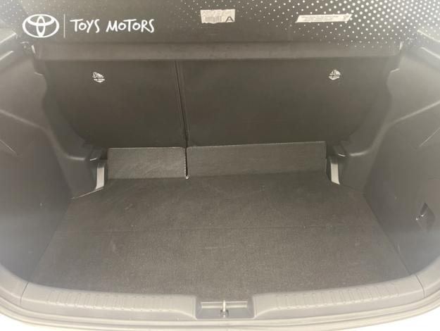 TOYOTA Yaris 116h Dynamic  