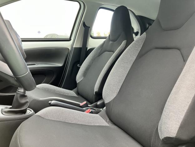 TOYOTA Aygo X 1.0 VVT-i 72 Dynamic / PACK ZEN   