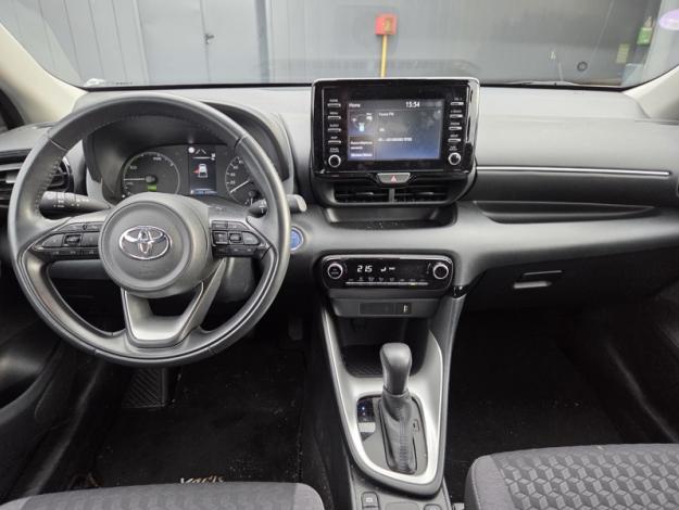TOYOTA Yaris 116h Dynamic  