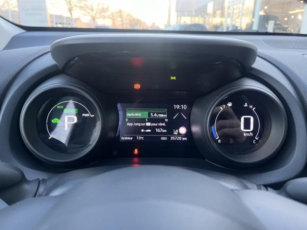 TOYOTA Yaris Hybride 116h Design  