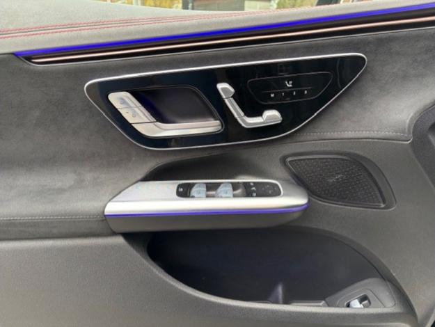 MERCEDES-BENZ EQE EQE 300