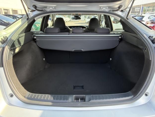 TOYOTA Prius Dynamic  1.8 122 ch 