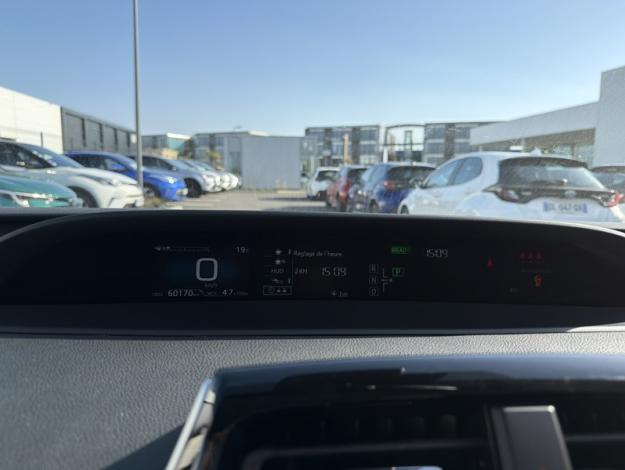 TOYOTA Prius Dynamic  1.8 122 ch 