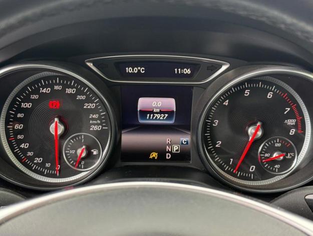 MERCEDES-BENZ GLA 250 4MATIC AMG Line  