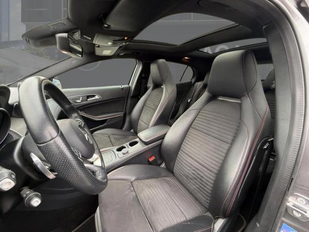 MERCEDES-BENZ GLA 250 4MATIC AMG Line  