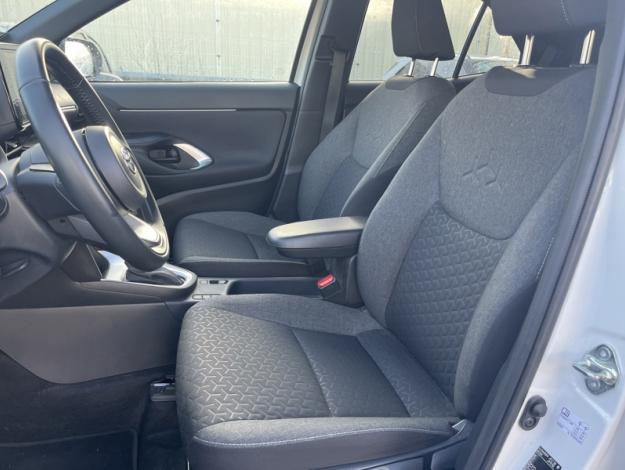 TOYOTA Yaris Cross Hybrid 2WD Design   