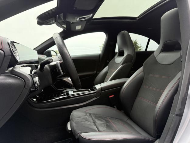 MERCEDES-BENZ CLA Coupé CLA 250 e Hybrid EQ Coupé AMG Line  