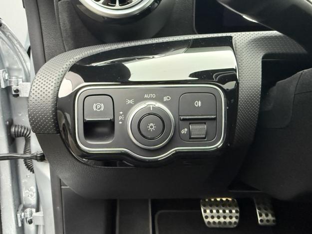 MERCEDES-BENZ CLA Coupé CLA 250 e Hybrid EQ Coupé AMG Line  