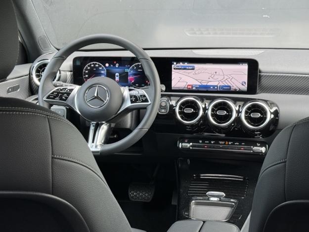 MERCEDES-BENZ Classe A 180 Progressive Line  