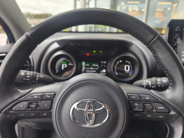 TOYOTA Yaris Hybride 116h Design  