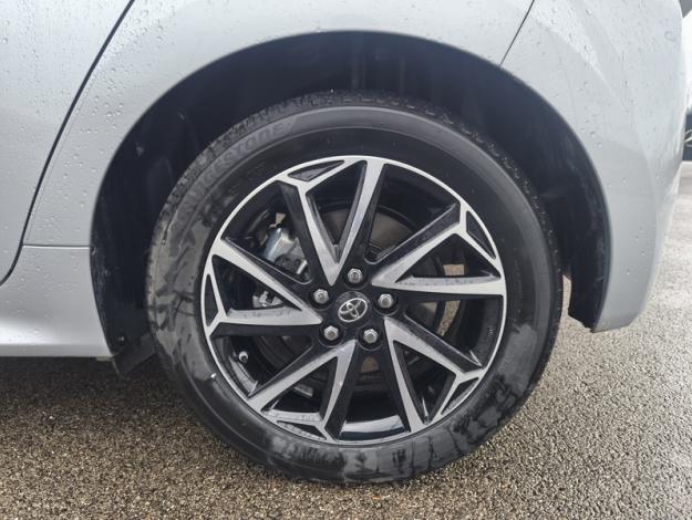 TOYOTA Yaris Hybride 116h Design  