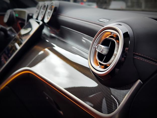 MERCEDES-BENZ GLC SUV GLC 220 d 4MATIC AMG Line  GLC 220 d 4MATIC AMG Line