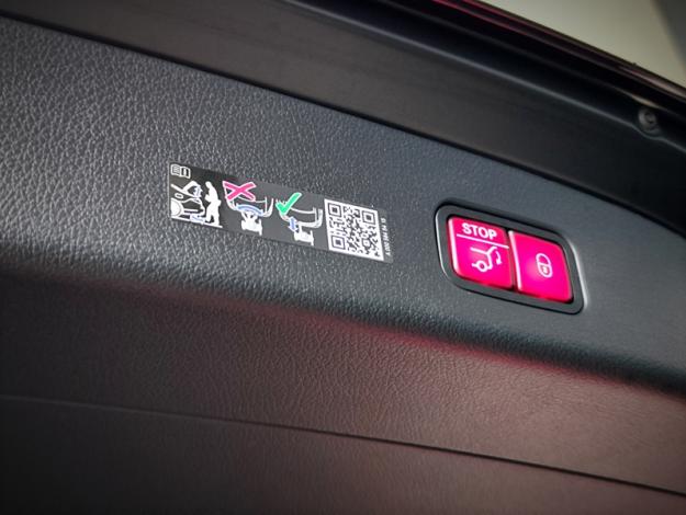 MERCEDES-BENZ GLC SUV GLC 220 d 4MATIC AMG Line  GLC 220 d 4MATIC AMG Line