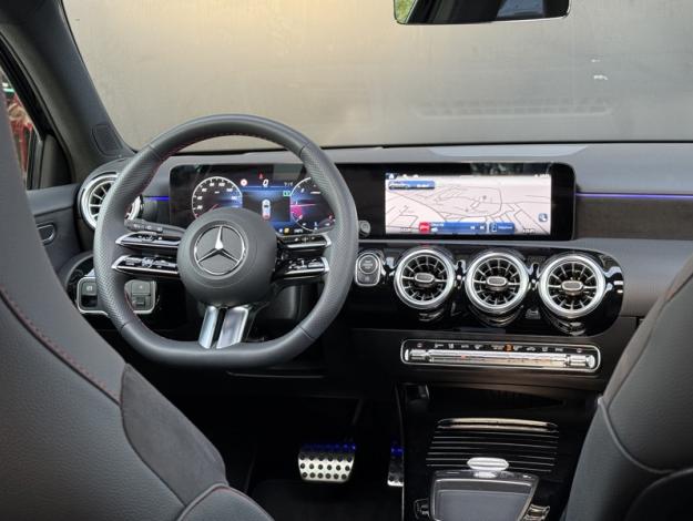 MERCEDES-BENZ Classe A 200 d AMG Line  