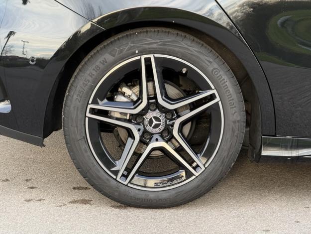 MERCEDES-BENZ Classe A 200 d AMG Line  