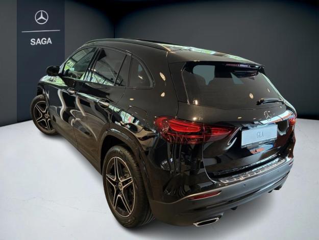 MERCEDES-BENZ GLA-Klasse GLA 180 Off-Roader