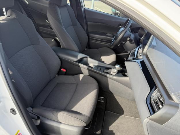 TOYOTA C-HR 1.8 HYBRIDE 122 DYNAMIC BUSINESS  