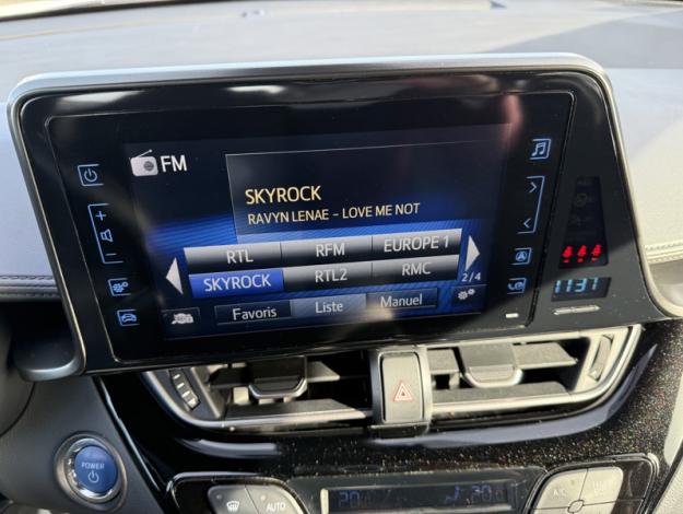 TOYOTA C-HR 1.8 HYBRIDE 122 DYNAMIC BUSINESS  