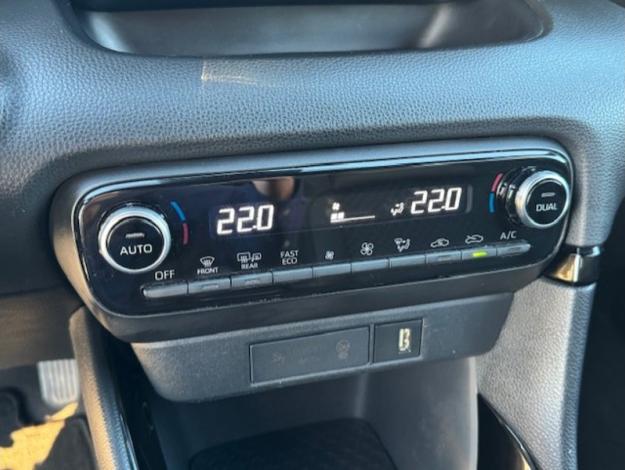 TOYOTA Yaris Hybride 116h Collection  