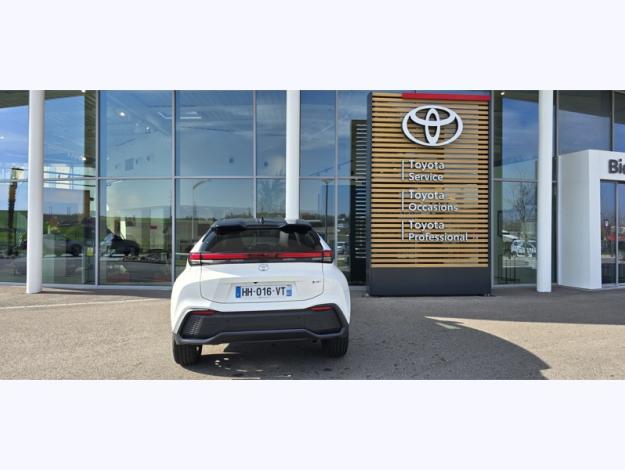 TOYOTA C-HR 1.8 Hybride 140 Graphic  C HR HYBRID 140 GRAPHIC MY26