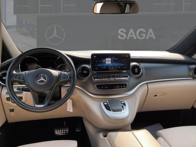 MERCEDES-BENZ Třída V V 300 d 4MATIC AVANTGARDE AMG (5/8)