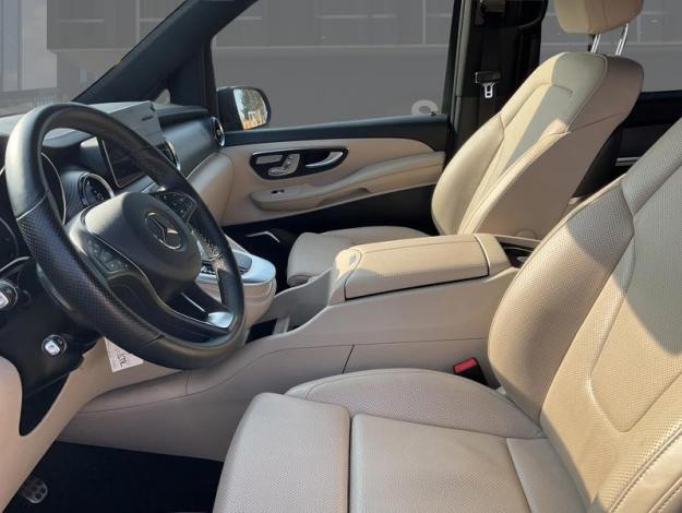 MERCEDES-BENZ Třída V V 300 d 4MATIC AVANTGARDE AMG (7/8)