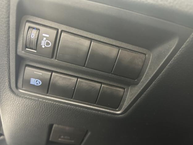 TOYOTA Yaris 116h Dynamic  