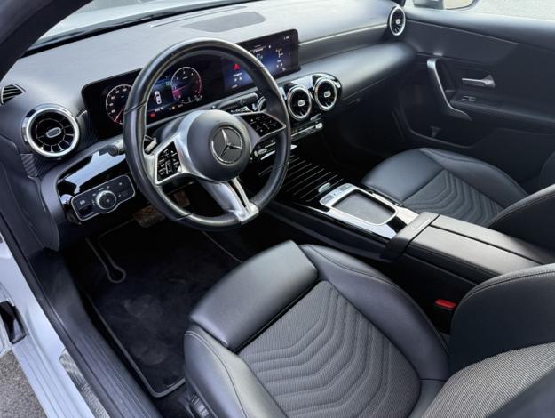 MERCEDES-BENZ Classe A 180 d Berline Business Line  Classe A 180 d Berline Business Line
