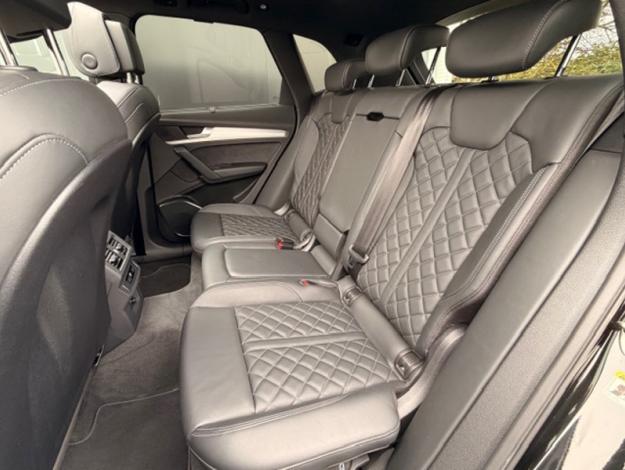 AUDI Q5 40 TDI quattro S line  2.0 204 ch S-tronic7