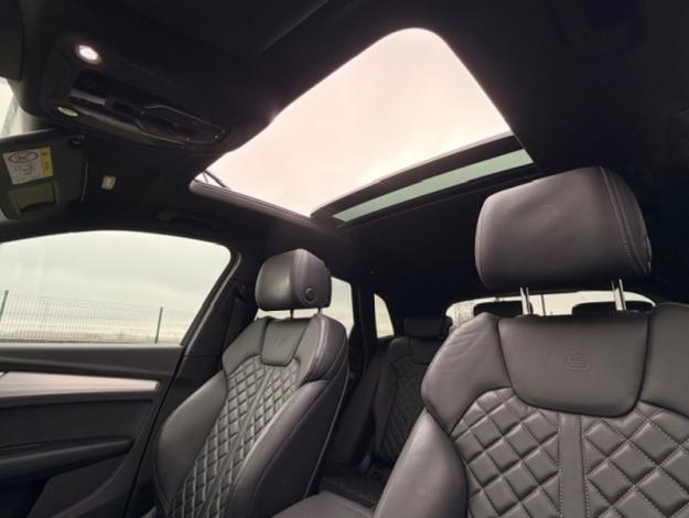 AUDI Q5 40 TDI quattro S line  2.0 204 ch S-tronic7