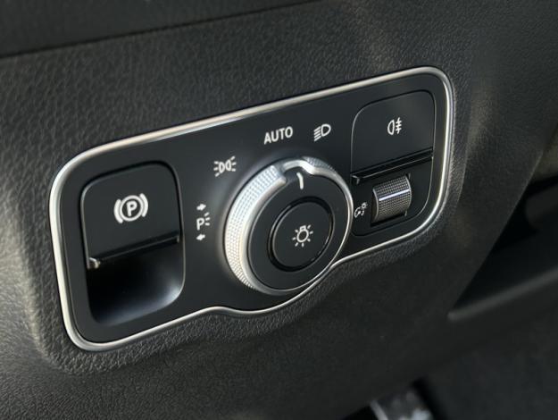 MERCEDES-BENZ GLB 200 d AMG Line  GLB 200 d AMG Line