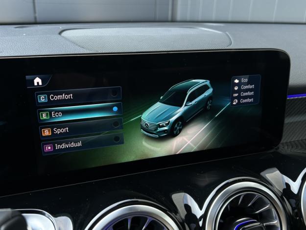 MERCEDES-BENZ GLB 200 d AMG Line  GLB 200 d AMG Line