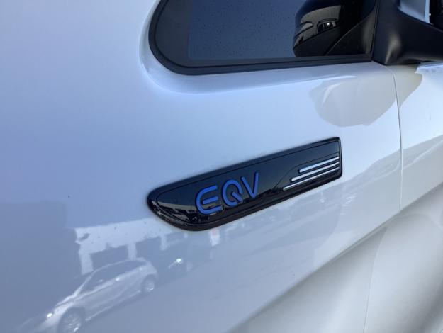 MERCEDES-BENZ EQV 300 AVANTGARDE Long  