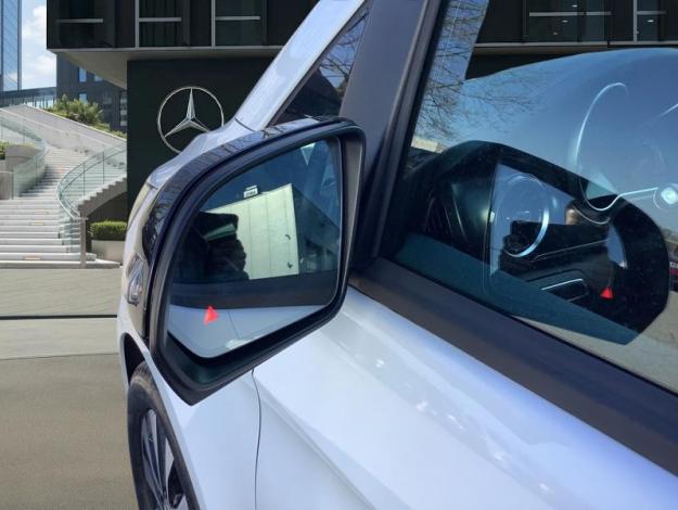 MERCEDES-BENZ EQV 300 AVANTGARDE Long  