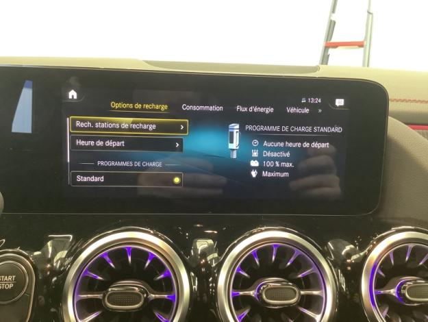 MERCEDES-BENZ EQA 250 AMG Pack Night  